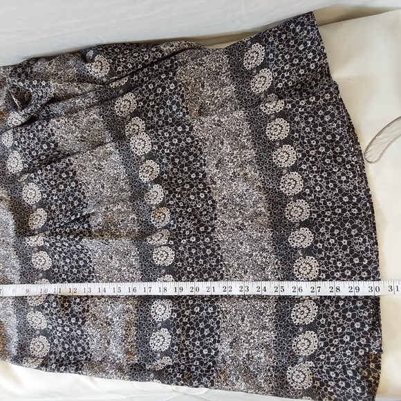 STUDIO I Two Piece Skirt Set Tan/Black Blazer & Floral Skirt set Size 14W - Picture 11 of 15